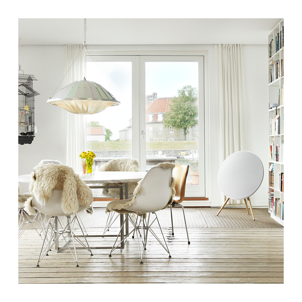 Bang & Olufsen Beoplay A9 4.G White/Oak 2 no GA - FLEX - Image 4